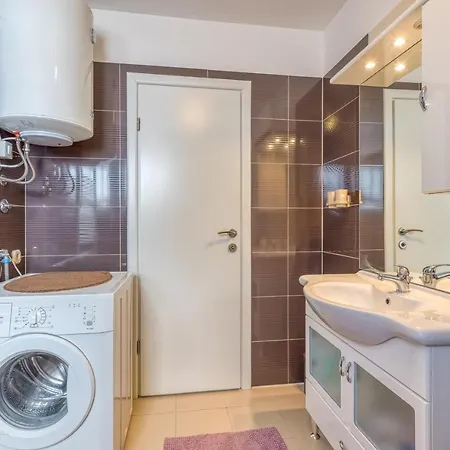 Kardumovic Casa de hóspedes 3*