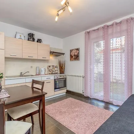 Casa de hóspedes Kardumovic 3*