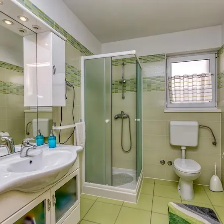 Kardumovic Vendégház 3*