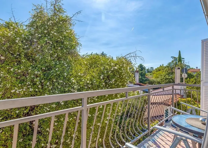 Kardumovic ゲストハウス